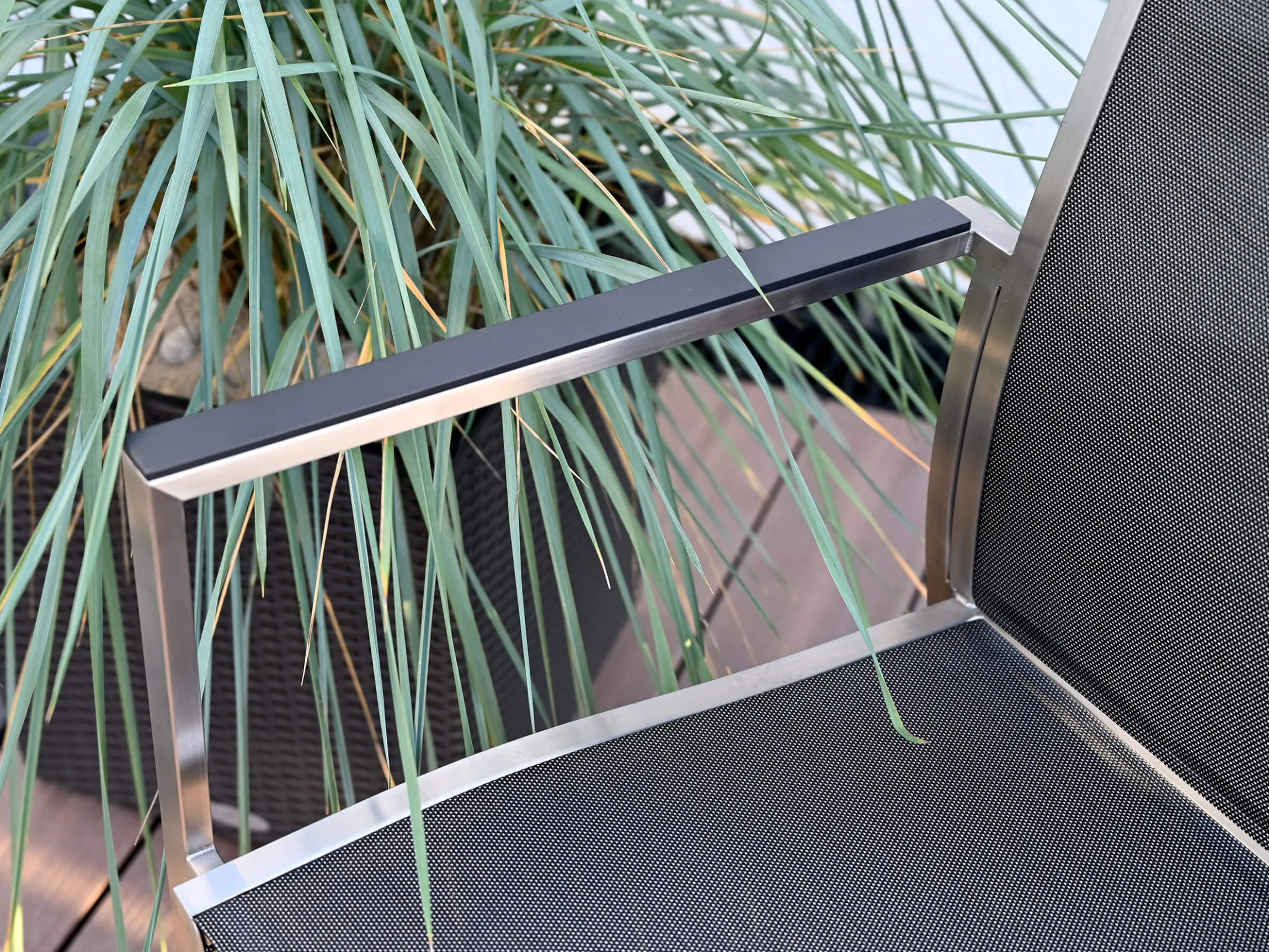 Edelstahl Stapelsessel Palladium Highback silvergrey